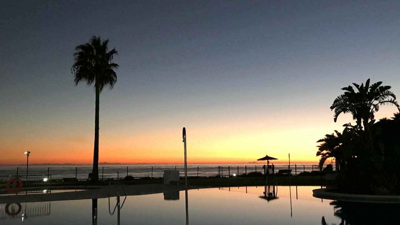 Mi Capricho 2B1 Beachfront Complex-Apartment Beachside With Sea Views Sitio de Calahonda المظهر الخارجي الصورة